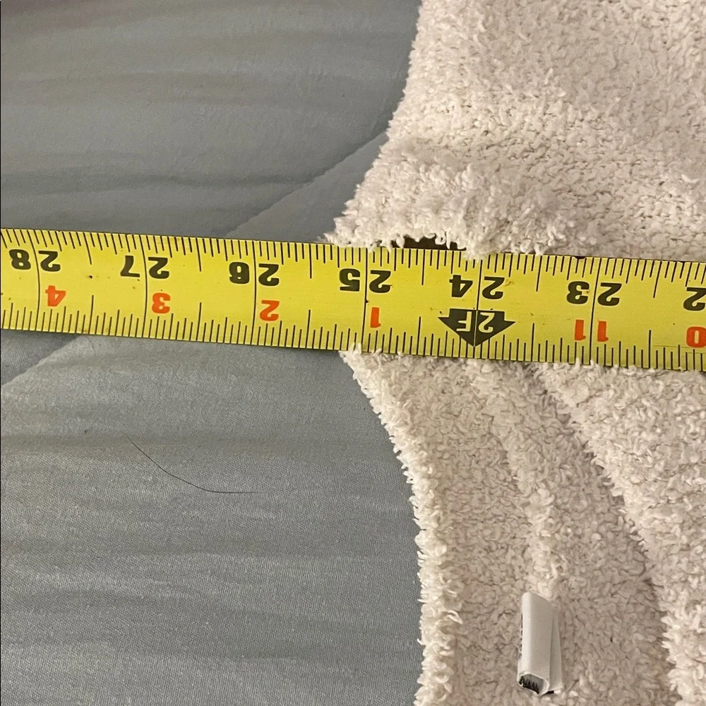 Uniqlo Cream Crew Neck Teddy Bear Sweater